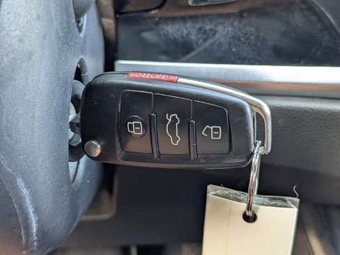 Used 2020 Audi Q3 2.0T Premium image 32