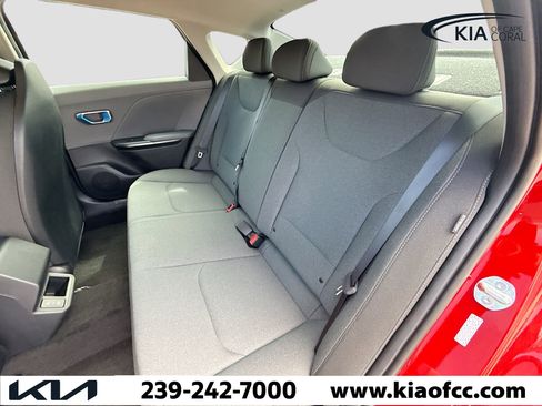 New 2025 Kia K4 LXS image 19