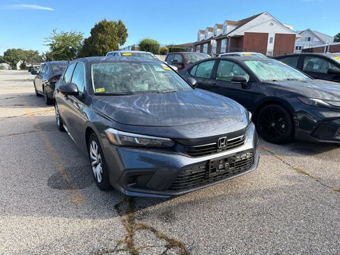Used 2023 Honda Civic LX image 2