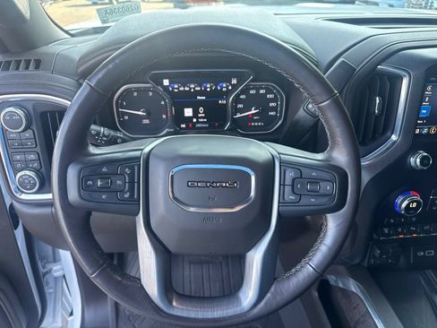 Used 2021 GMC Sierra 2500 Denali w/ Denali Ultimate Package AWD/4WD image 11