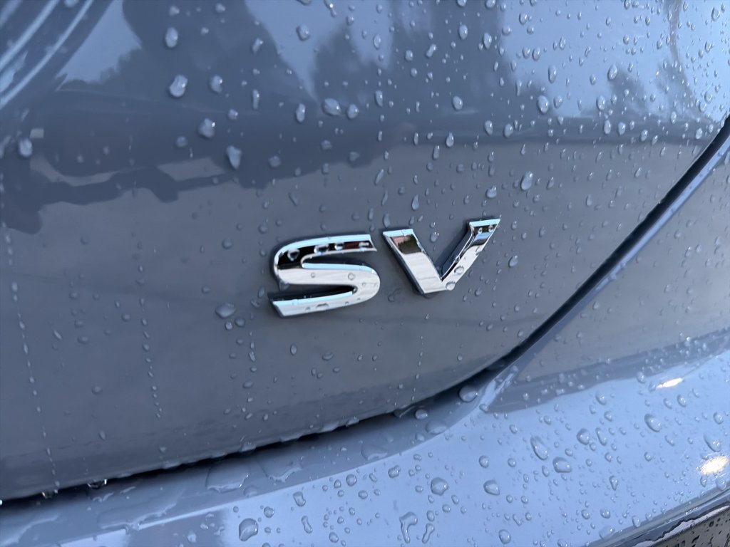 Used 2024 Nissan Kicks SV FWD image 11