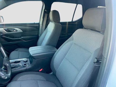 Used 2023 Chevrolet Traverse LT FWD image 21