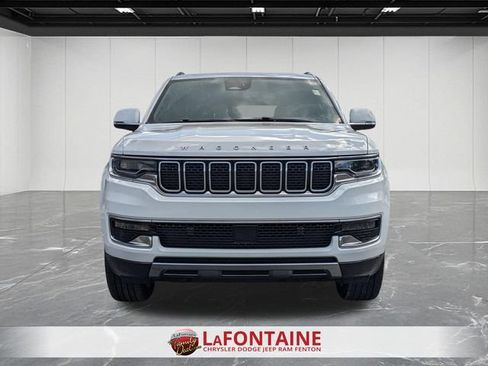 Used 2022 Jeep Wagoneer Series III w/ Premium Group I AWD/4WD image 8
