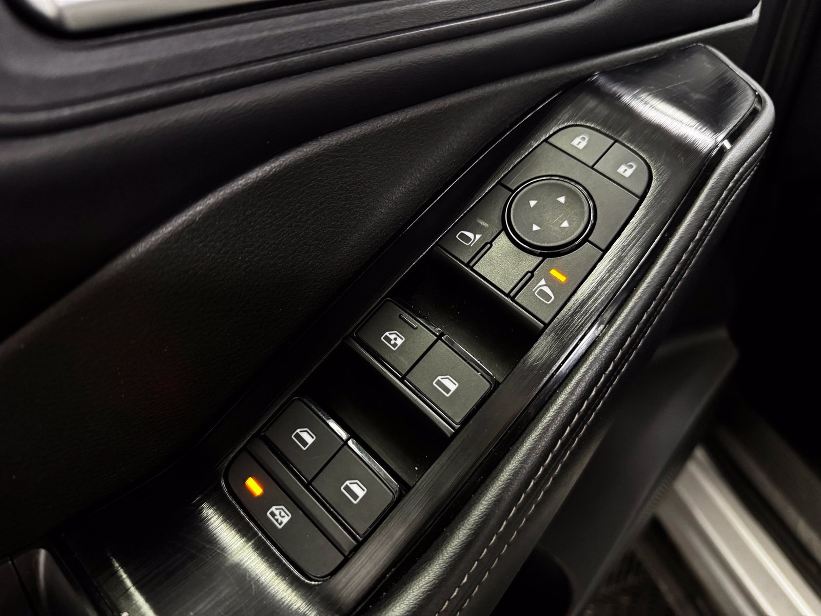 Certified 2025 Nissan Rogue SV AWD/4WD image 25