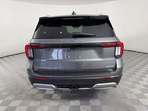 Used 2025 Ford Explorer Platinum w/ LUX Leather Package image 6
