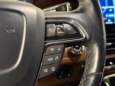 Used 2023 Lincoln Navigator Reserve AWD/4WD image 29