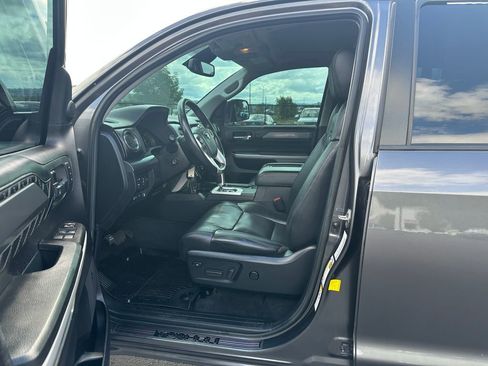 Used 2019 Toyota Tundra Platinum AWD/4WD image 13