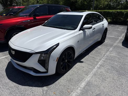 Used 2025 Cadillac CT5 Sport RWD image 1