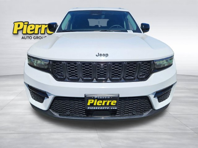 Used 2023 Jeep Grand Cherokee Limited w/ Luxury Tech Group II AWD/4WD image 9