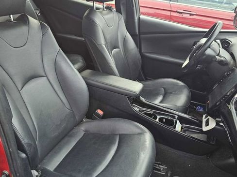 Used 2018 Toyota Prius Four w/ Advanced Technology Package image 10