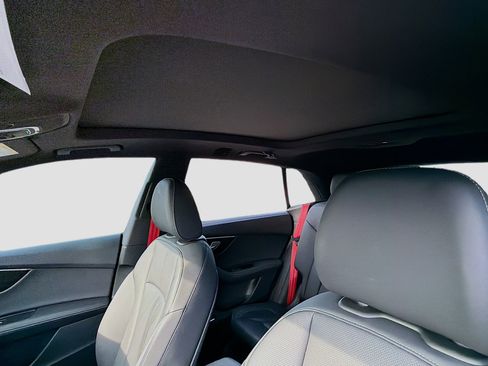 Used 2026 Audi Q8 Premium Plus image 27