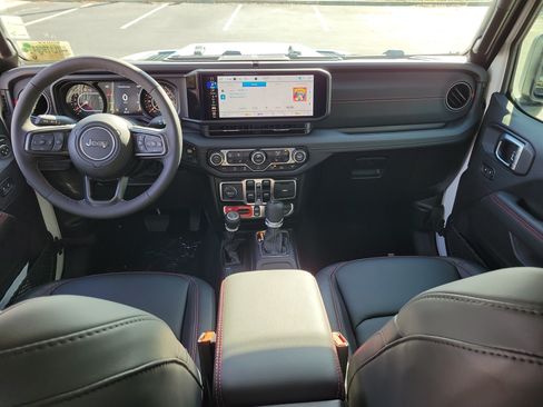 New 2026 Jeep Gladiator Rubicon AWD/4WD image 13