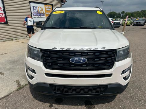 Used 2017 Ford Explorer Sport AWD/4WD image 2
