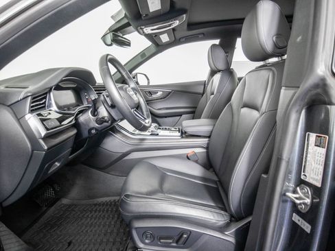 Used 2023 Audi Q8 Premium Plus AWD/4WD image 8
