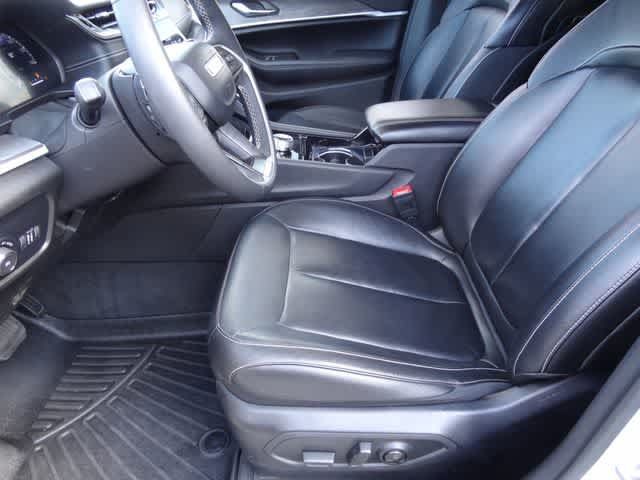 Used 2023 Jeep Grand Cherokee Limited w/ Black Appearance Package AWD/4WD image 6