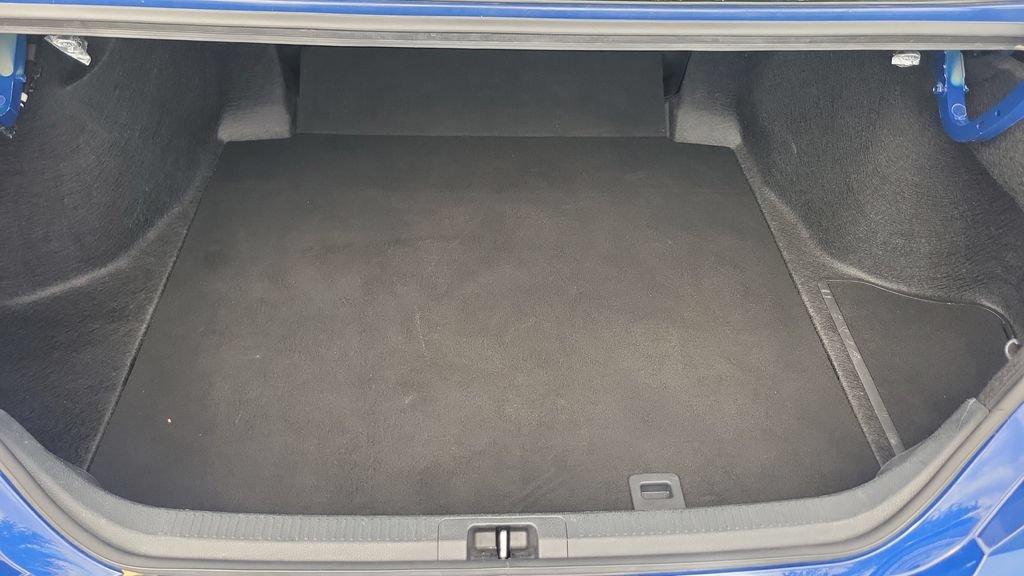 Used 2025 Toyota Camry SE FWD image 12