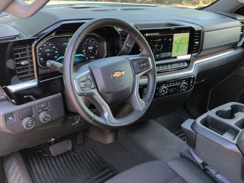 Certified 2026 Chevrolet Silverado 1500 LT RWD image 10