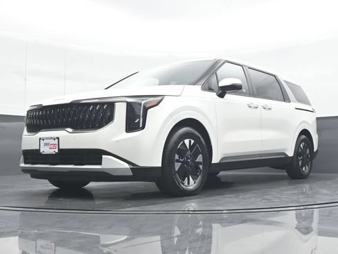 Used 2026 Kia Carnival LXS FWD image 28