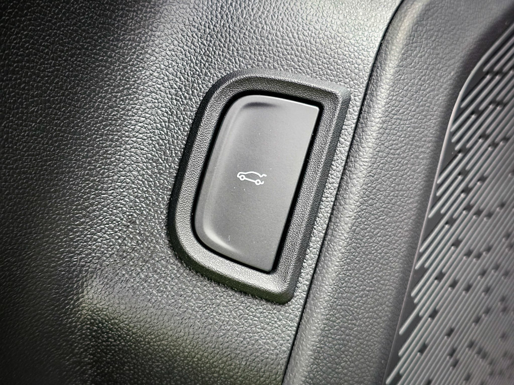 New 2027 GMC Terrain Elevation w/ Elevation Premium Package AWD/4WD image 12