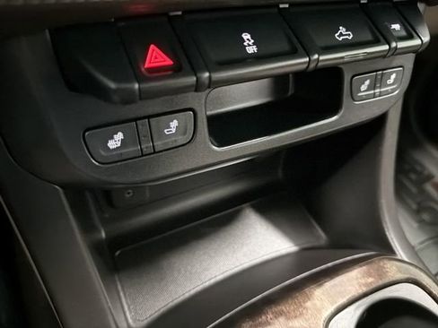 Used 2017 GMC Canyon SLT w/ Trailering Package image 23