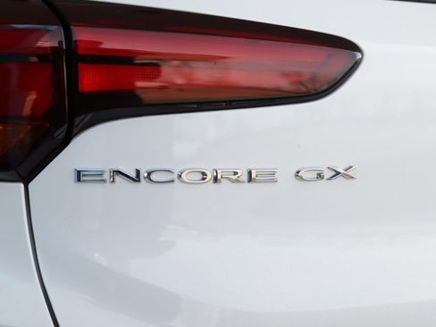 Used 2023 Buick Encore GX Select image 33
