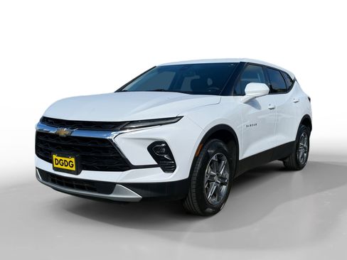 Used 2023 Chevrolet Blazer LT image 1