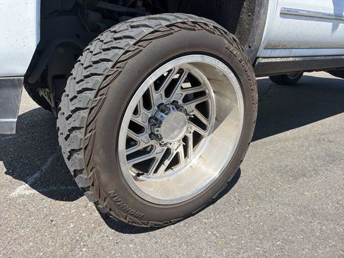 Used 2017 GMC Sierra 3500 Denali w/ Duramax Plus Package AWD/4WD image 2