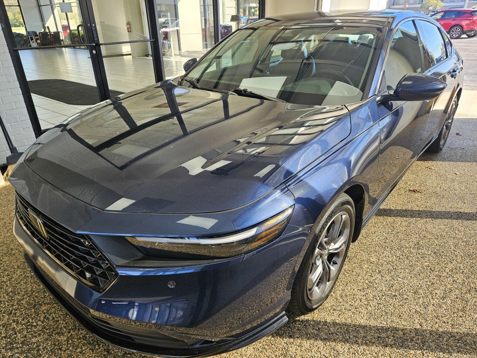 Used 2024 Honda Accord EX-L image 5