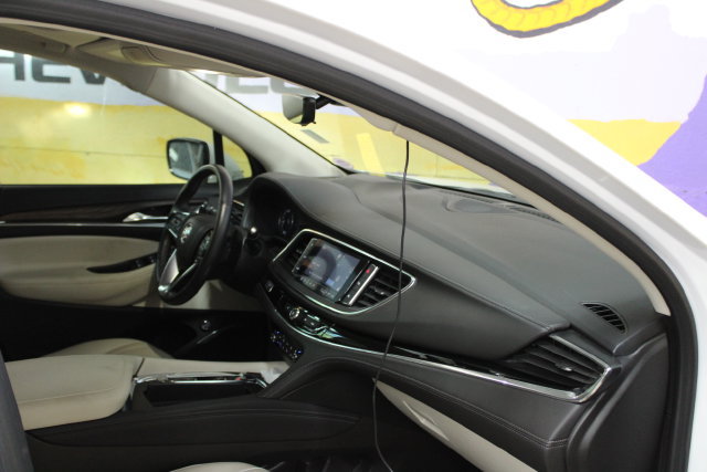 Used 2023 Buick Enclave Avenir w/ Avenir Technology Package AWD/4WD image 12