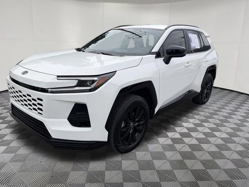 Used 2026 Toyota RAV4 SE w/ Convenience Package AWD/4WD image 4
