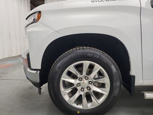 Used 2021 Chevrolet Silverado 1500 LTZ AWD/4WD image 19
