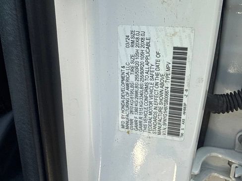 Certified 2025 Honda Pilot Black Edition image 11