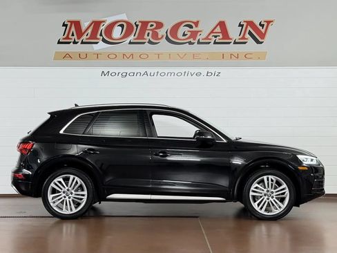 Used 2019 Audi Q5 2.0T Premium Plus w/ Premium Plus Package AWD/4WD image 2