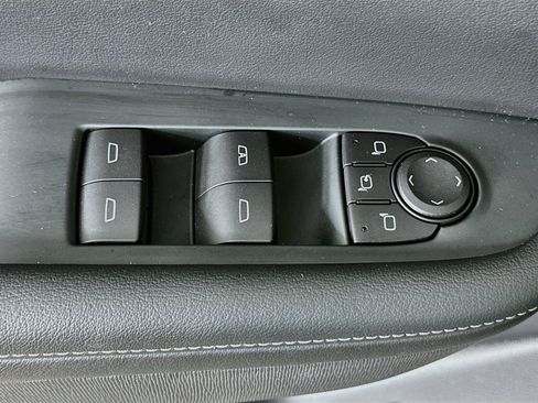 Used 2025 Buick Enclave Preferred FWD image 15