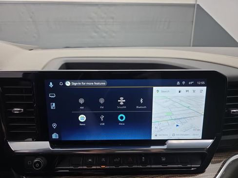 Used 2025 Chevrolet Silverado 1500 LT image 31