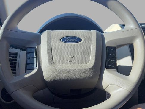 Used 2010 Ford Escape XLS FWD image 36