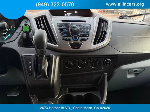 Used 2018 Ford Transit 150 XLT image 10