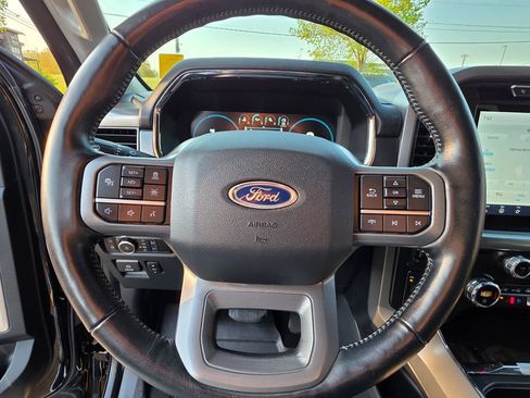 Used 2021 Ford F150 Lariat w/ Equipment Group 502A High AWD/4WD image 19