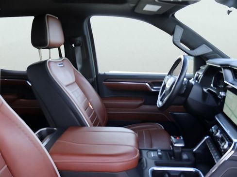 Used 2024 GMC Sierra 1500 Denali Ultimate image 11