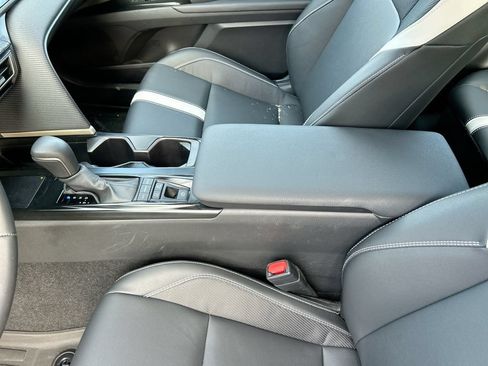 Used 2026 Toyota Camry SE FWD image 29