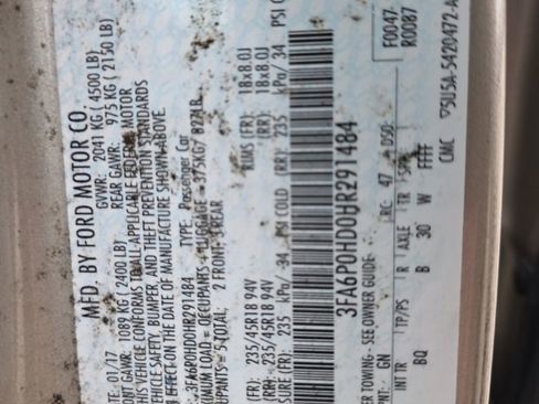 Used 2017 Ford Fusion SE w/ Fusion SE Technology Package image 6