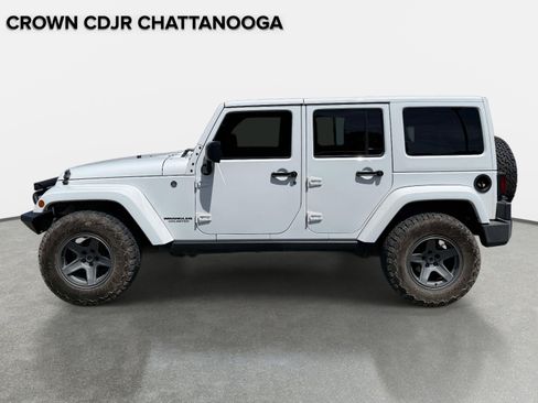Used 2016 Jeep Wrangler Unlimited Rubicon w/ Max Tow Package AWD/4WD image 2
