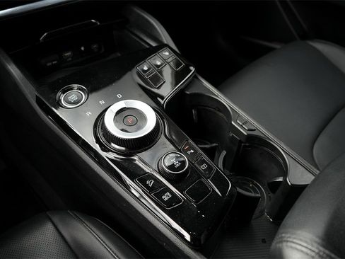 Used 2023 Kia Sportage EX w/ EX Premium Package image 21