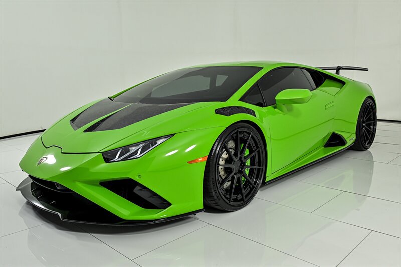 Used 2021 Lamborghini Huracan EVO RWD image 9