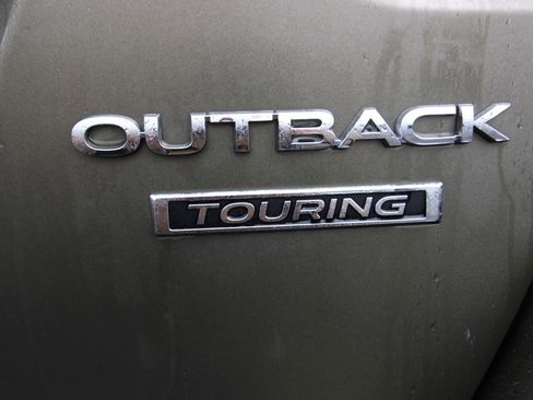 Used 2022 Subaru Outback Touring w/ Popular Package #2 image 34