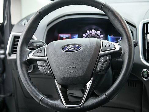 Used 2024 Ford Edge SEL image 25