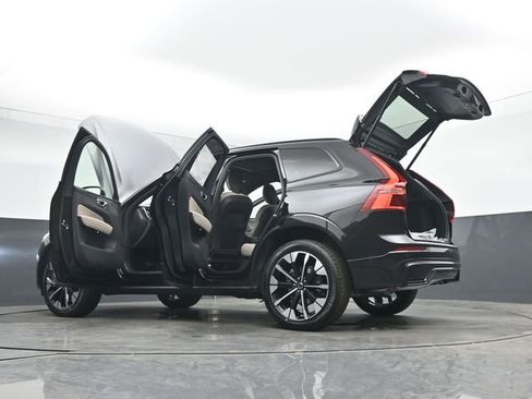 New 2026 Volvo XC60 B5 Plus w/ Protection Package Premier AWD/4WD image 56