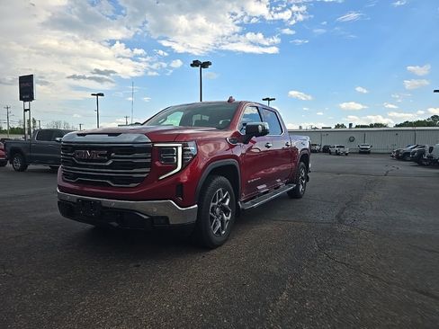 Used 2024 GMC Sierra 1500 SLT w/ SLT Premium Plus Package AWD/4WD image 2