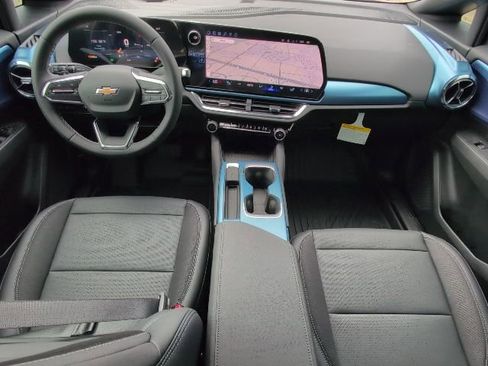 New 2026 Chevrolet Equinox EV LT AWD/4WD image 5