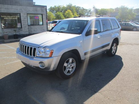Used 2006 Jeep Grand Cherokee Laredo image 3
